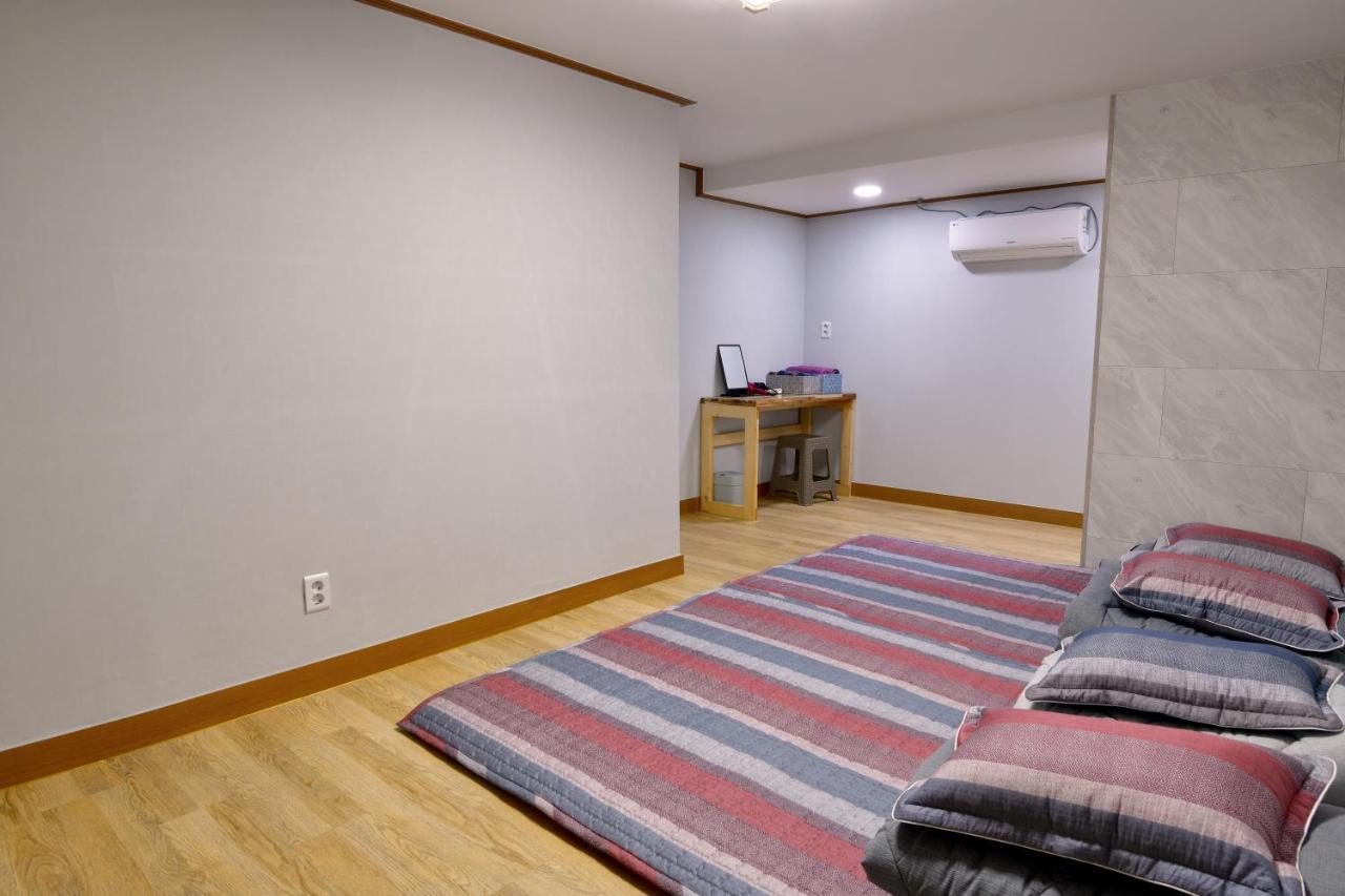 Guma Modern Hanokstay Daegu Esterno foto