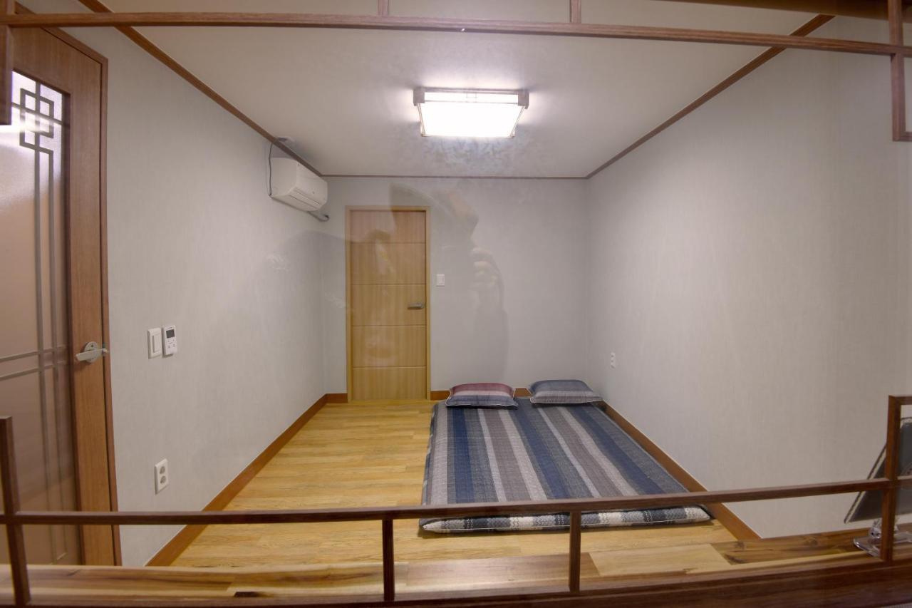 Guma Modern Hanokstay Daegu Esterno foto