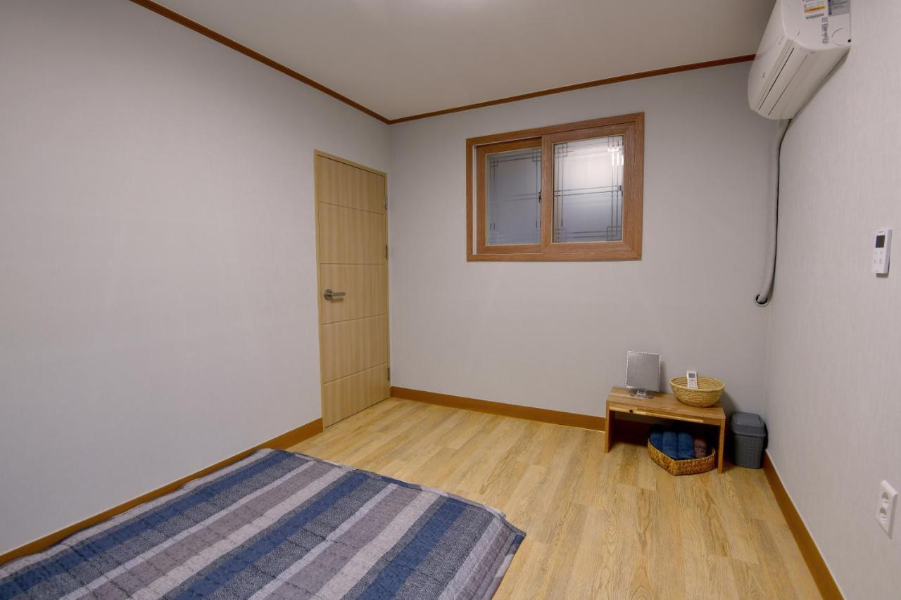 Guma Modern Hanokstay Daegu Esterno foto